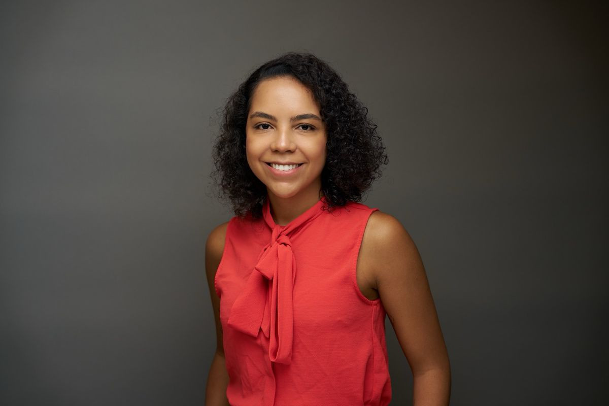 Photo of Pâmela, Institutional Relations Officer.